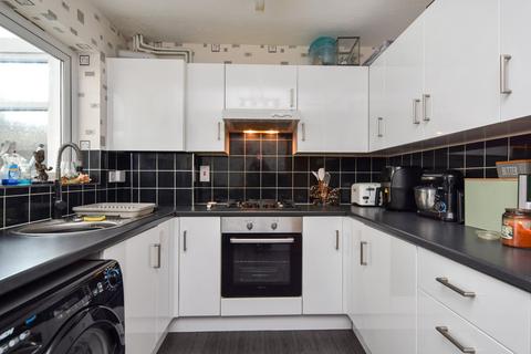15 Milbanke Close, Shoeburyness, Southend-on-sea, SS3 8BU