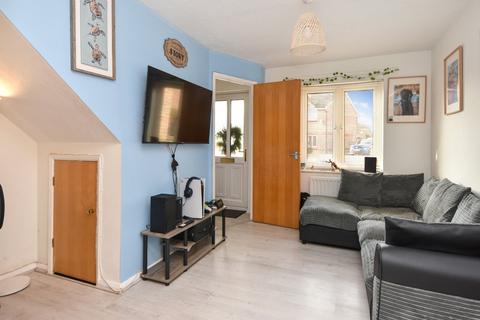 15 Milbanke Close, Shoeburyness, Southend-on-sea, SS3 8BU