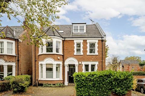 3 bedroom flat for sale, Mount Park Road, London W5