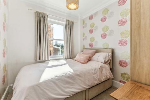 17a Mount Park Road, London, W5 2RP