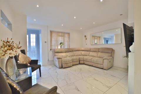3 bedroom semi-detached house for sale, Granville Avenue, Slough, Slough