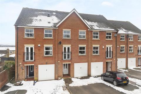 4 bedroom house for sale, Millbank, Leeds LS19