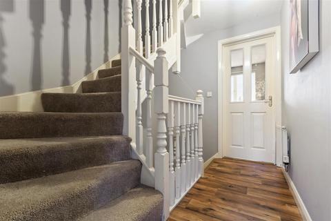 4 bedroom house for sale, Millbank, Leeds LS19