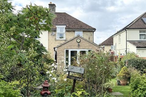 3 bedroom semi-detached house for sale, Stretten Avenue, Cambridge CB4