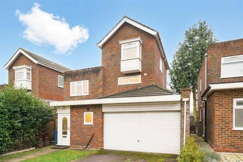 4 bedroom detached house for sale, Fortnums Acre, Stanmore, HA7 3NU