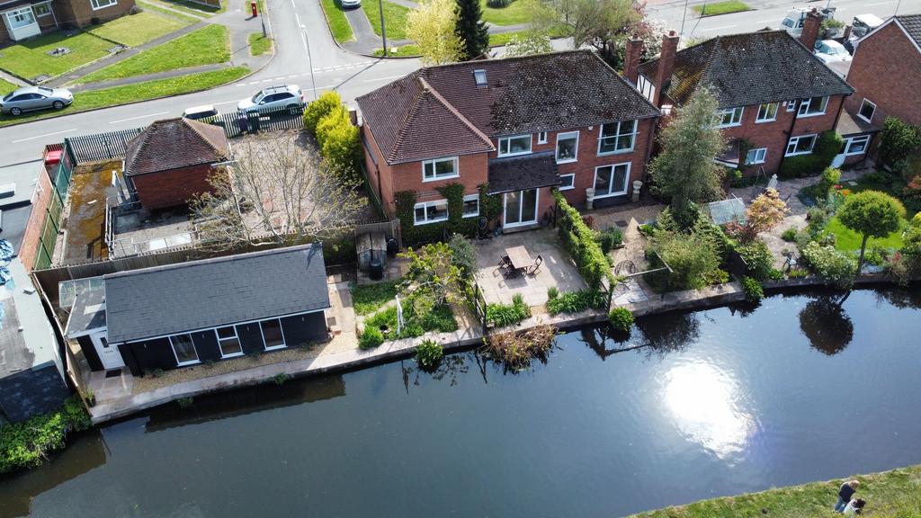 Rear/Canal