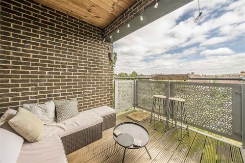 1 bedroom flat for sale, Rectory Field Crescent, London SE7