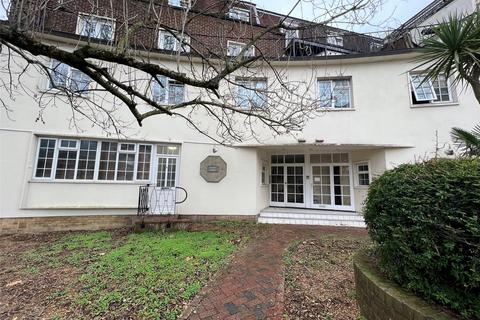 1 bedroom flat to rent, Queensway, Hampshire SO14