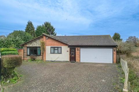 2 bedroom detached bungalow for sale, Trent Road, Bulkington, Bedworth