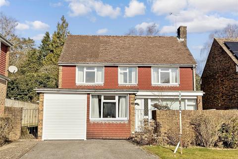 7 Beech Hurst Close, Haywards Heath, RH16 4AE