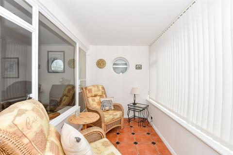 7 Beech Hurst Close, Haywards Heath, RH16 4AE