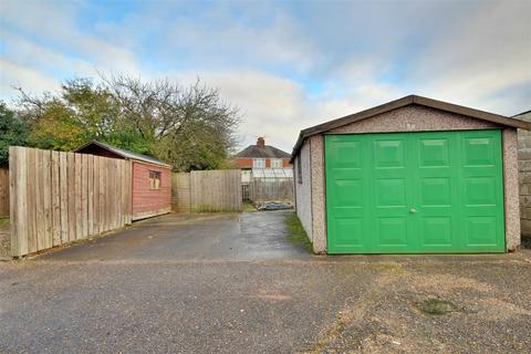 3 bedroom end of terrace house for sale, The Causeway, Beverley