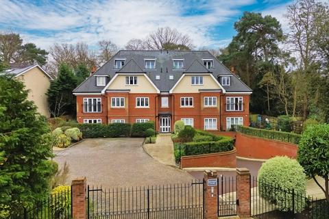 2 bedroom apartment for sale, Rothsay Court, Gower Road, Weybridge, Surrey, KT13