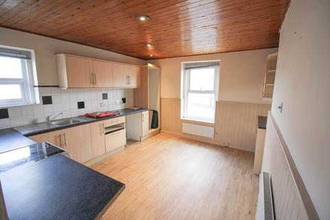 2 bedroom flat for sale, Severn Road*Large 915 SQ FT First Floor Flat*Two Bedrooms*Close To Sea Front*