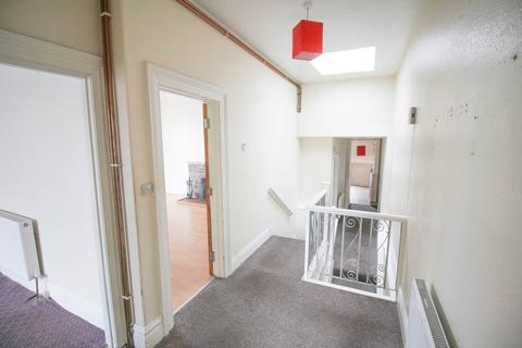 2 bedroom flat for sale, Severn Road*Large 915 SQ FT First Floor Flat*Two Bedrooms*Close To Sea Front*