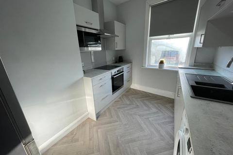 2 bedroom apartment to rent, Monkbridge Road, Meanwood, Leeds, LS6 4ED