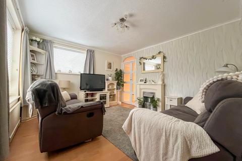 1 Axbridge Close, Nailsea, Bristol, BS48 4YN