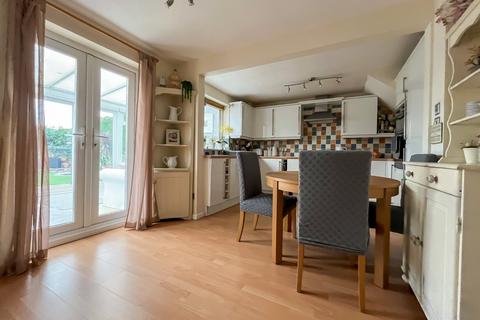 1 Axbridge Close, Nailsea, Bristol, BS48 4YN
