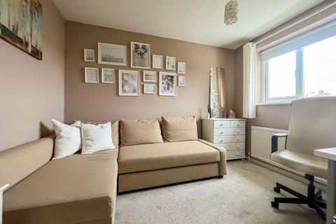 1 Axbridge Close, Nailsea, Bristol, BS48 4YN