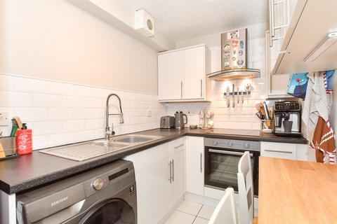 2 bedroom ground floor flat for sale, Bolton Road, Maidenbower, Crawley, West Sussex