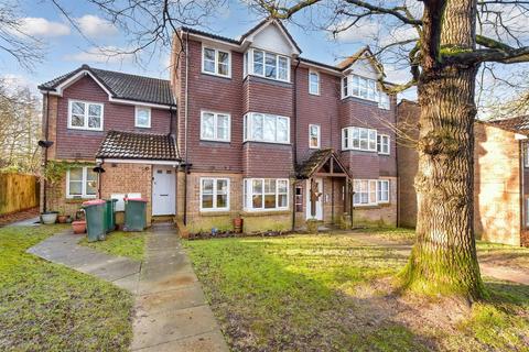 2 bedroom ground floor flat for sale, Bolton Road, Maidenbower, Crawley, West Sussex