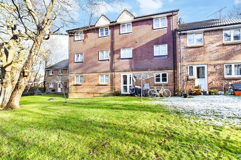 2 bedroom ground floor flat for sale, Bolton Road, Maidenbower, Crawley, West Sussex