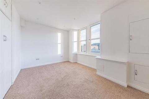 2 bedroom flat for sale, Scott Street, Perth PH1