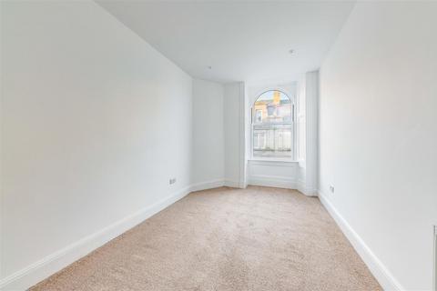 2 bedroom flat for sale, Scott Street, Perth PH1