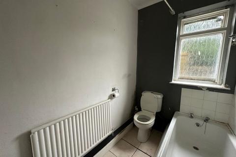 3 bedroom end of terrace house for sale, 6 Deakin Avenue, Brownhills, Walsall, WS8 7QA