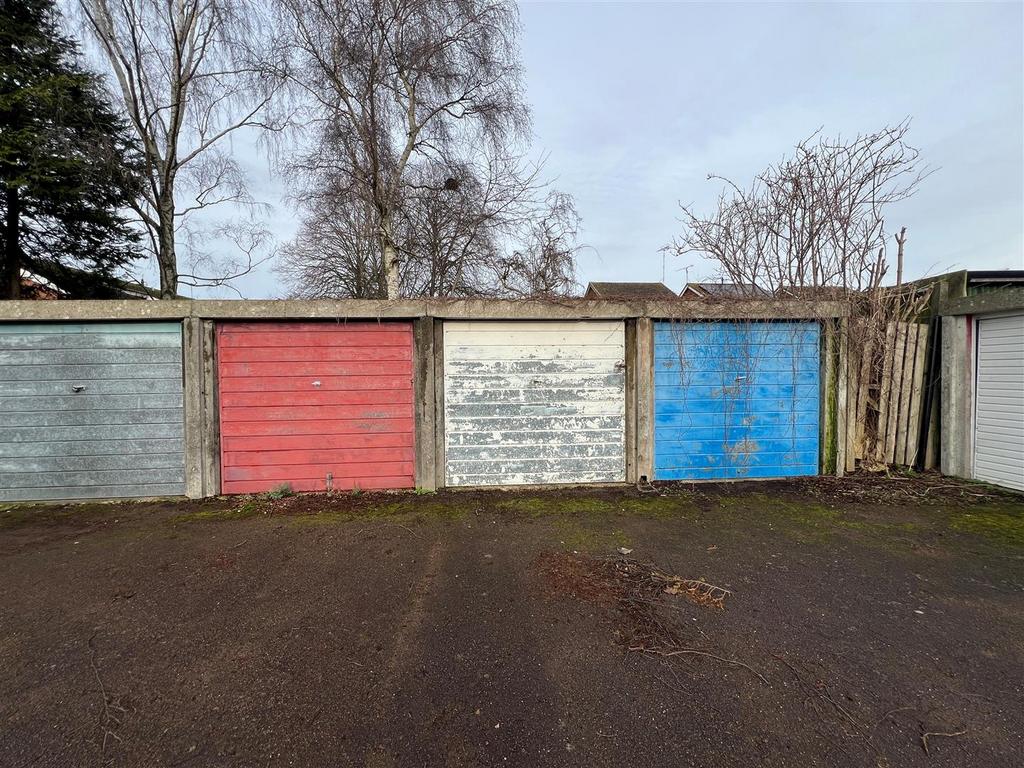 Garage.jpg