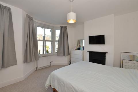 3 bedroom terraced house for sale, Silverdale Road, Highams Park