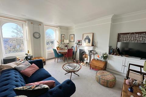 2 bedroom apartment for sale, Osborne Road, Windsor, Berkshire, SL4