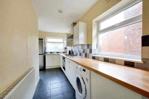 3 bedroom semi-detached house for sale, Maple Avenue, Beeston Rylands, Nottingham