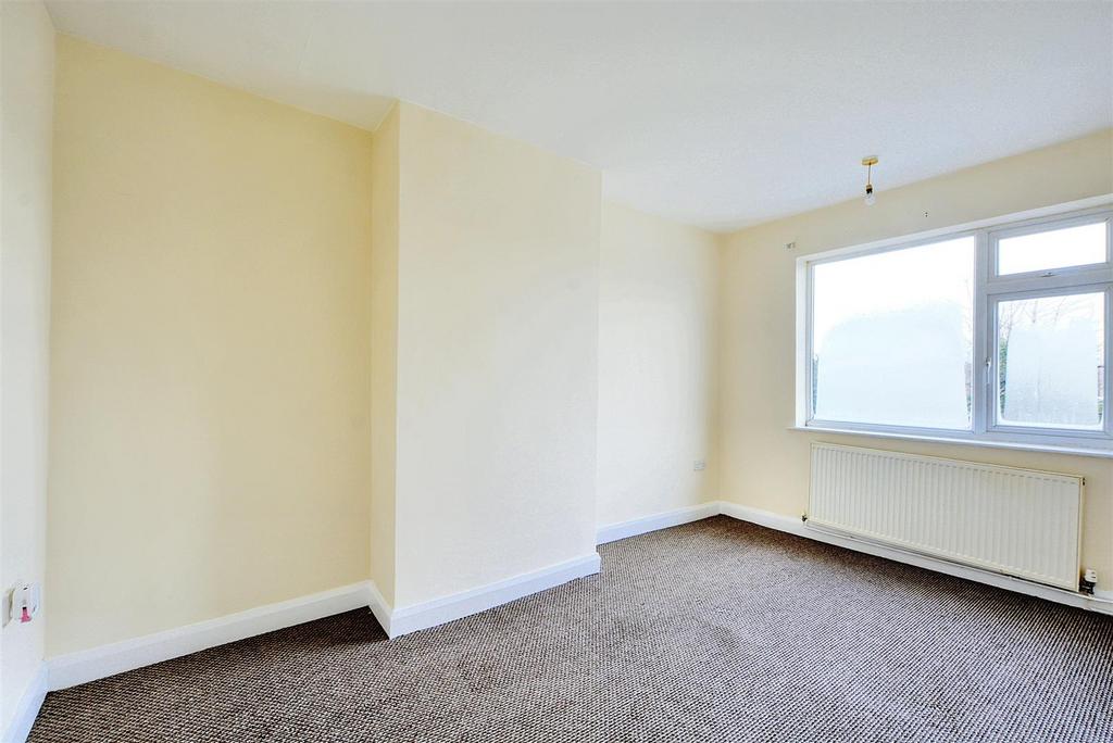 Bedroom 1 1.jpeg