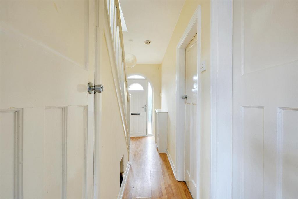 Hallway 1.jpeg
