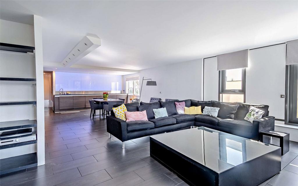 Lounge/Kitchen