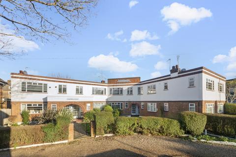 3 bedroom apartment for sale, Campbell Court, Hanwell, W7