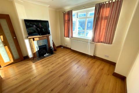 1 bedroom flat for sale, Brentwood Road Romford