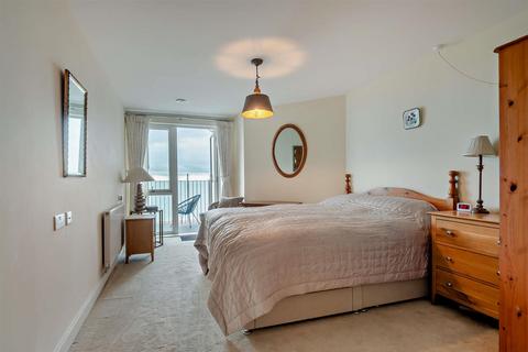 1 bedroom apartment for sale, Tudor Rose Court, South Parade, Southsea, Hampshire, PO4 0SS