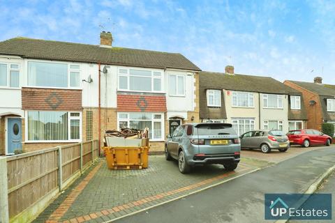 3 bedroom semi-detached house to rent, Norton Hill Drive, Coventry