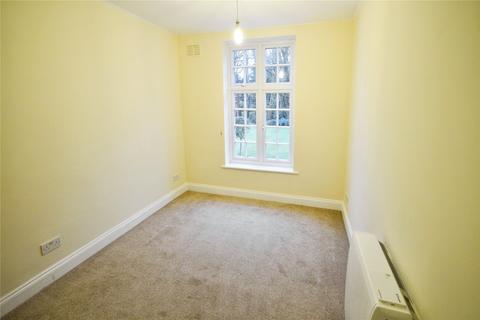 2 bedroom flat to rent, Portsmouth Road, Surrey KT7