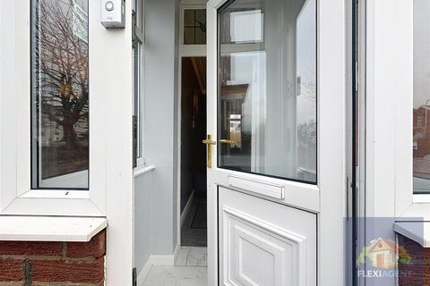 3 bedroom semi-detached house for sale, Heysham Road, Southport PR9