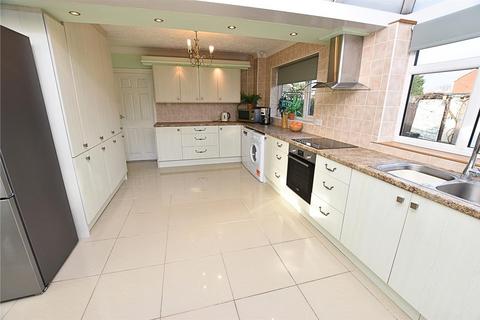 13 Baron Avenue, New Waltham, Grimsby, DN36 4NF