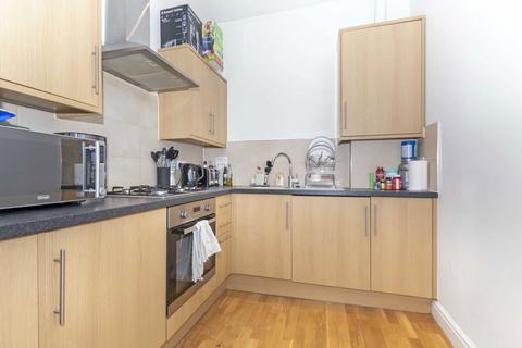 1 bedroom flat to rent, Uxbridge Road, London W12