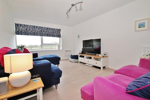 2 bedroom flat for sale, Fox Close, Hailey, OX29