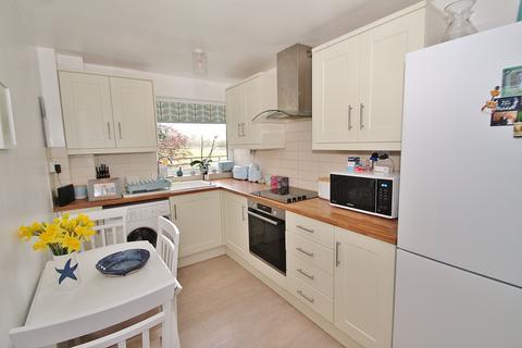 2 bedroom flat for sale, Fox Close, Hailey, OX29