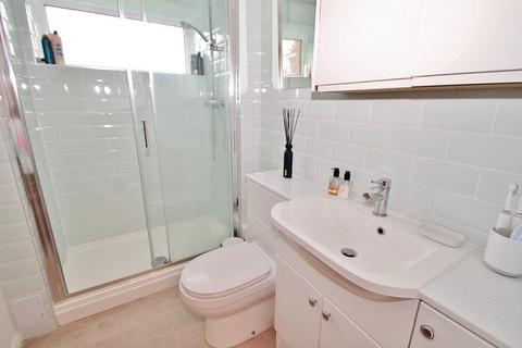 1 Fox Close, Hailey, Witney, OX29 9XL
