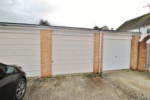 1 Fox Close, Hailey, Witney, OX29 9XL