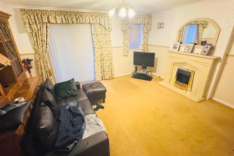 3 bedroom end of terrace house to rent, Skegby Road, Kirkby-in-Ashfield NG17