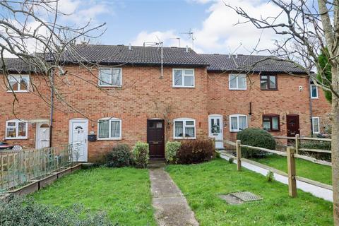 2 bedroom terraced house for sale, Buchans Lawn, Crawley